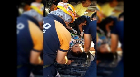Minibüs ile hafriyat kamyonu çarpıştı: 1 ölü