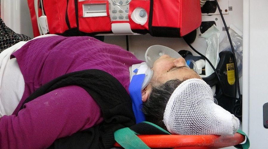 Miras yznden kz kardeini hastanelik etti
