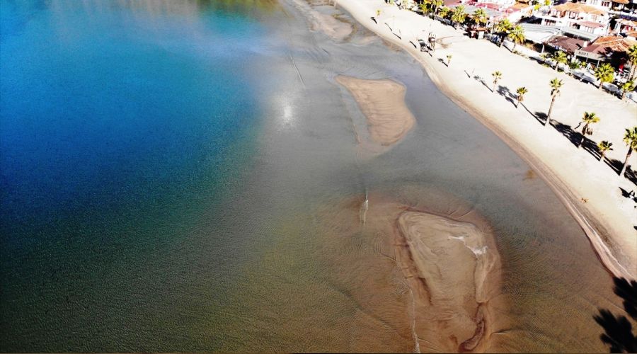 Muğla'da deniz suyu 20 metre çekildi