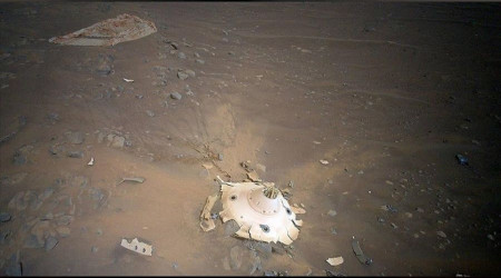 NASA, Perseverance aracını Mars'a indiren paraşütün kalıntılarını görüntüledi