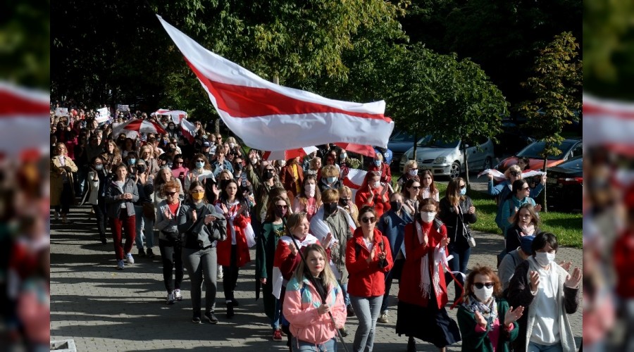 O �lkede yine kad�nlar ayakland�