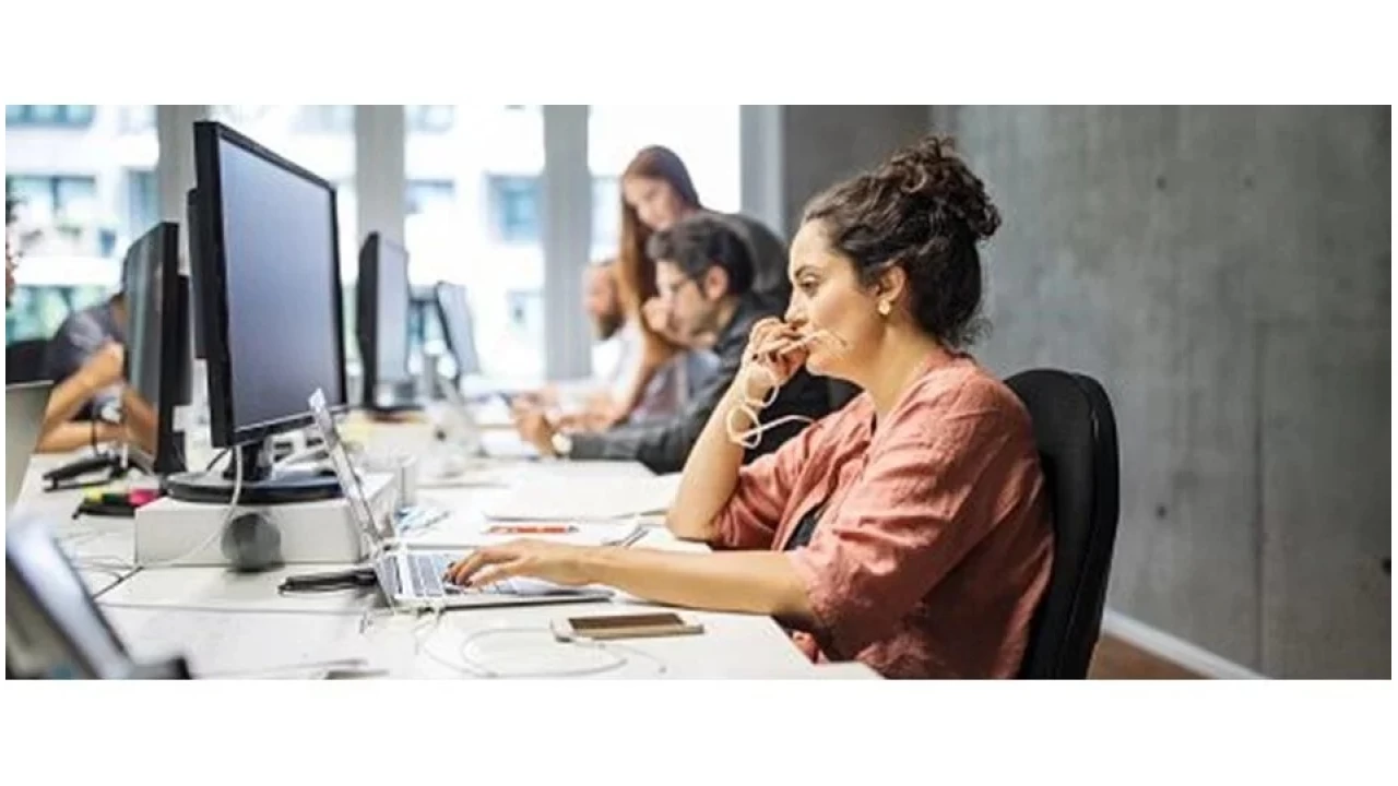 Ofis �al��anlar�n�n sindirim bozukluklar�: Nas�l �nlenebilir?