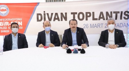 "Öğretmen aşılamalarına öncelik verilmeli"