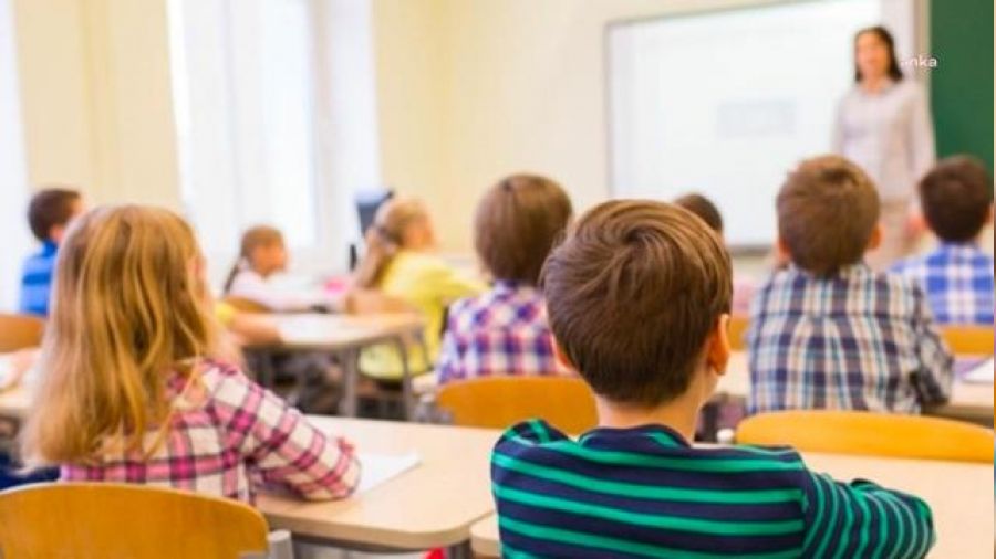 ��retmenler yoksulluk girdab�nda