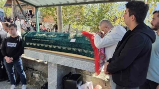 Okul saldırısında ölen Eslem Sare toprağa verildi