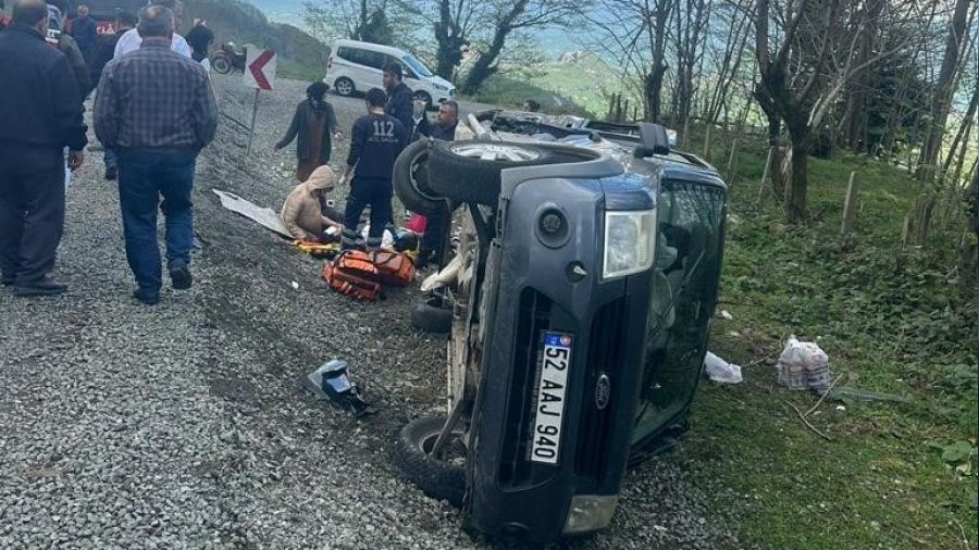 Ordu'da bayram kazas�: 8 yaral�