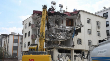 Osmaniye Barosu ağır hasarlı binaların yıkılmasına tedbiren durdurma kararı aldırdı