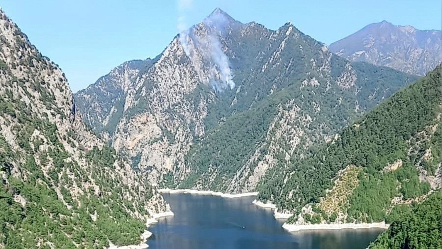 Osmaniye'deki yangın iki gündür devam ediyor