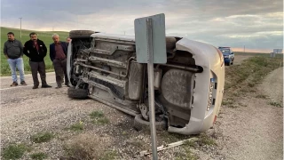 Otomobili pert oldu burnu bile kanamad