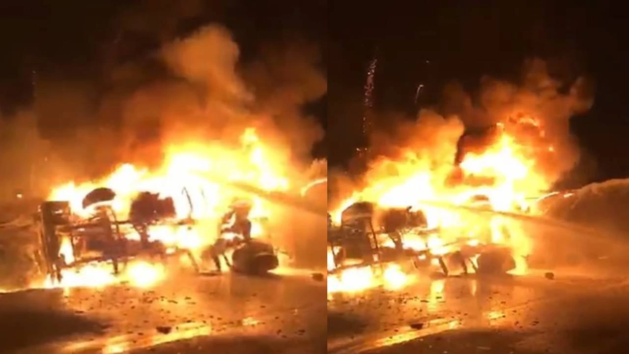 Otoyolda devrilen akaryakıt yüklü tanker alev alev yandı