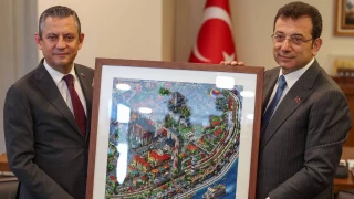 Özgür Özel'den İmamoğlu'na ziyaret: Atatürk’ün partisini iktidara taşıma sorumluluğumuz var