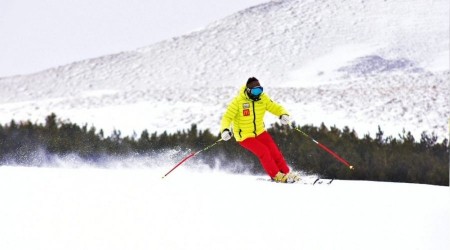 Palandken'de kar kalnl 1 metreyi at