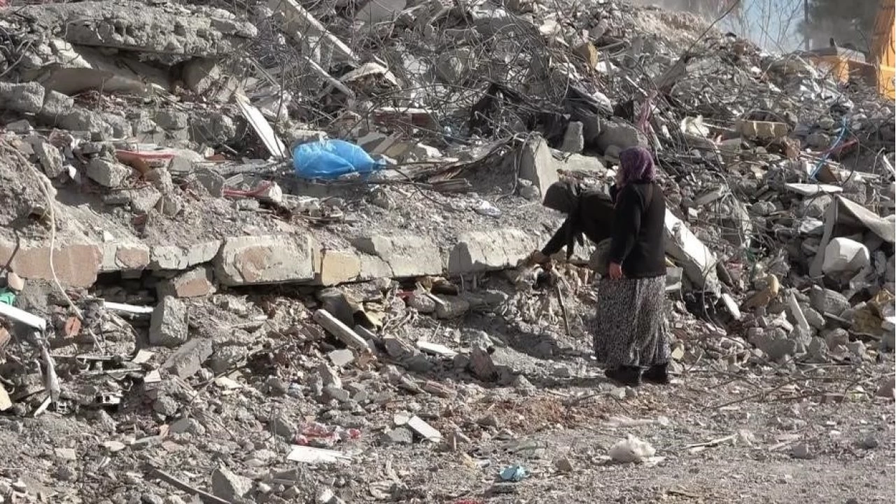 Pamukkale Sitesi'nde 25 ki�i hayat�n� kaybetmi�ti