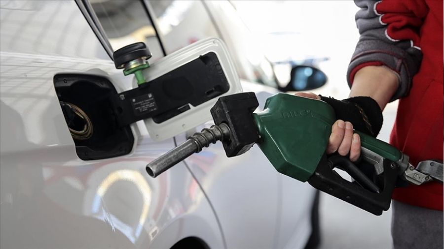 Pazartesi gecesi motorine okkal zam geliyor