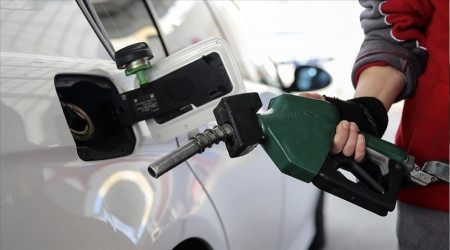 Pazartesi gecesi motorine okkal zam geliyor