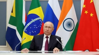 Putin'den BRICS'e vg