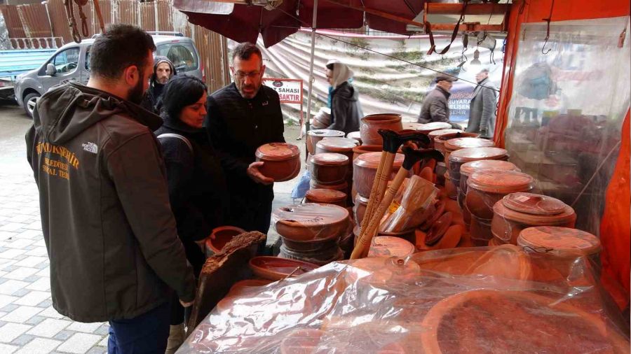 Ramazan tela�� ba�lad�, g�vece ra�bet artt�