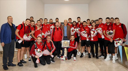 ampiyonlar yurda dnd