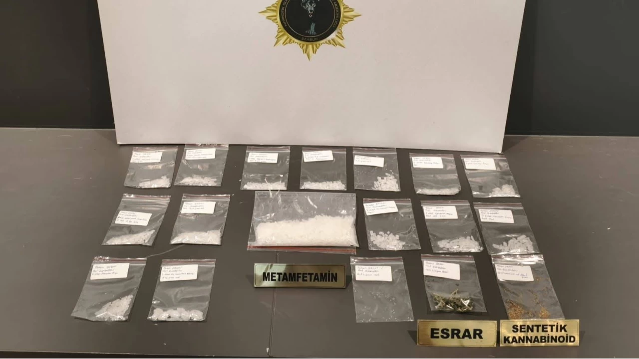 Samsun'da uyu�turucu operasyonu: 2 g�zalt�