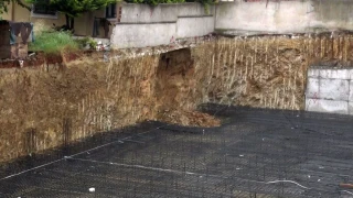Sancaktepe'de inşaat alnında toprak kayması