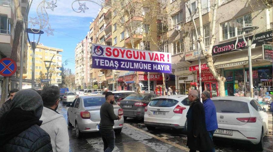 Şanlıurfa esnafı pankart astı: 'Soygun var'