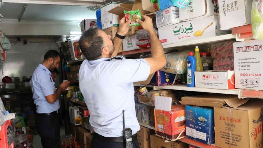 �anl�urfa'da son kullanma tarihi ge�mi� bin 470 �r�n ele ge�irildi