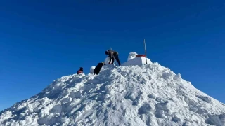 Sar�kam�� �ehitlerinin kardan heykellerinin yap�m�na ba�land�