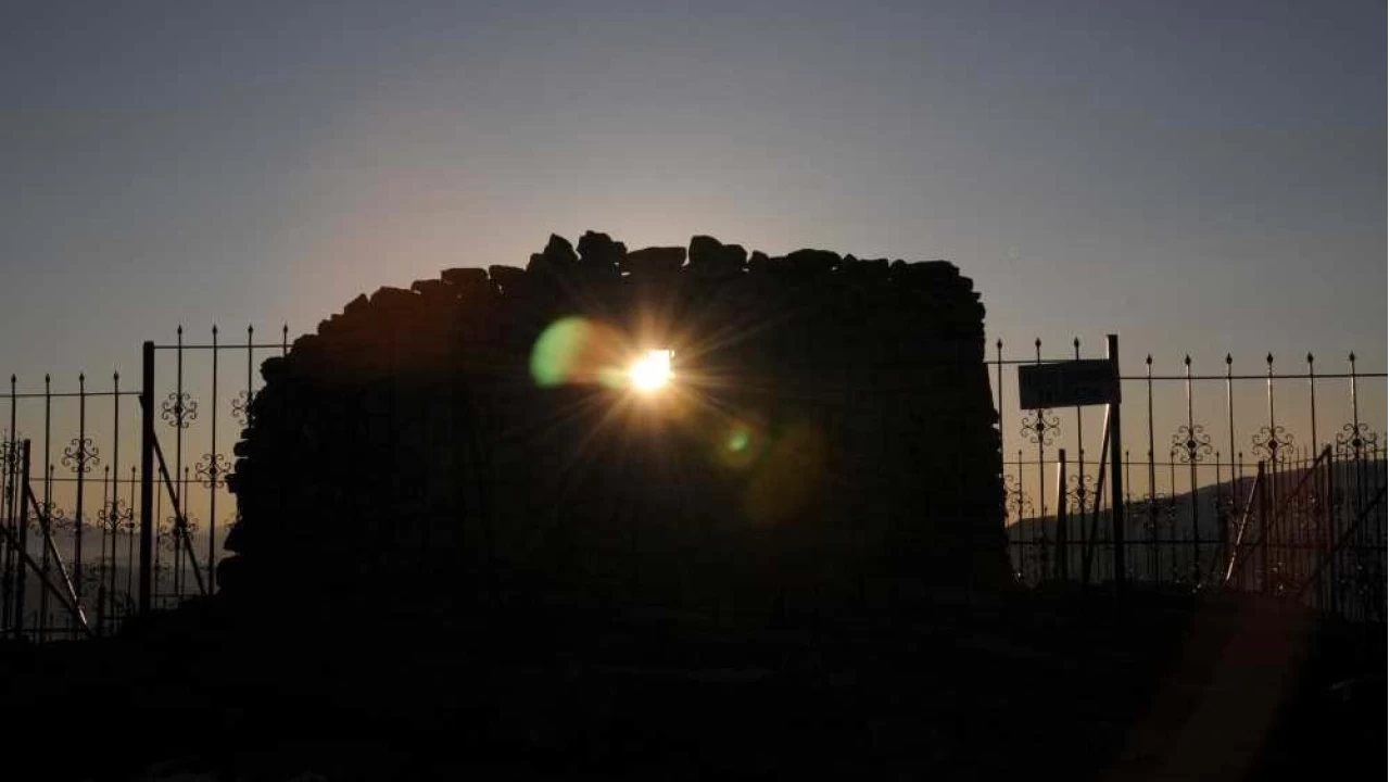 Savunma ama�l� olmayan kale: Kalat�l �stad Kalesi