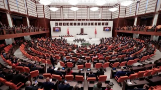 �ehit aileleri ve gazilerin haklar�na y�nelik d�zenlemeleri i�eren kanun teklifi TBMM Genel Kurulunda kabul edildi