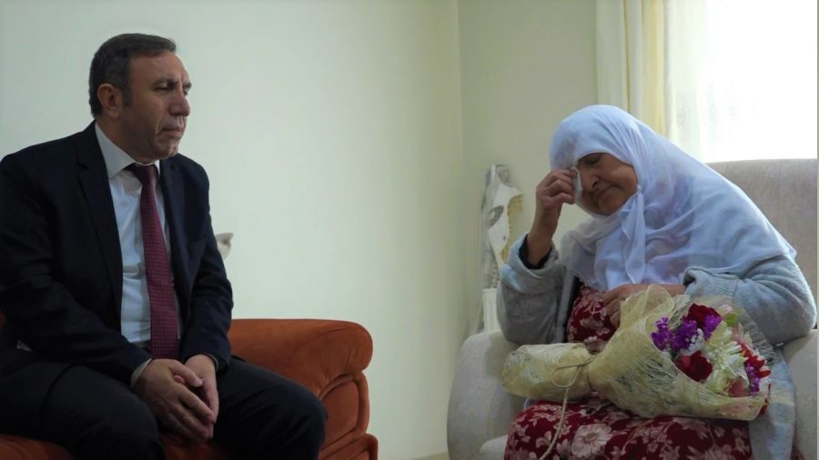 �ehit annesine ziyaret