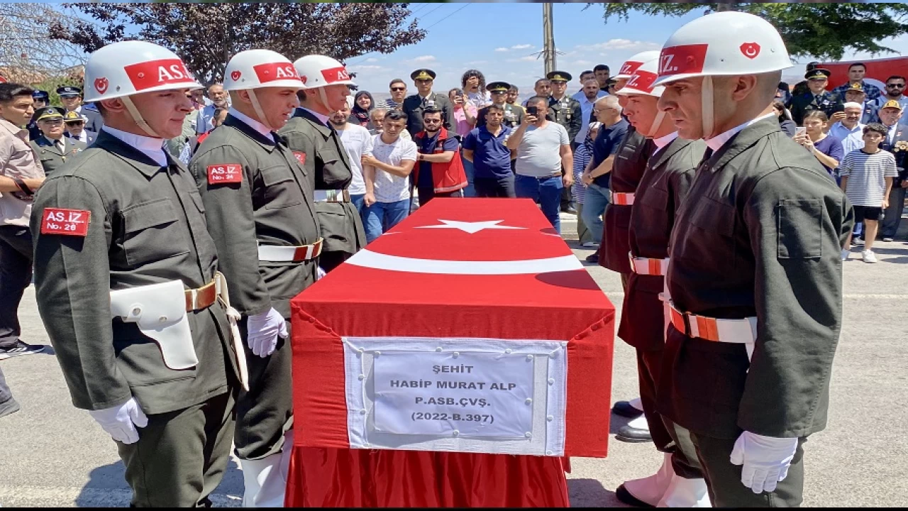 Şehit Astsubay Habip Murat Alp, Kırşehir'de son yolculuğuna uğurlandı