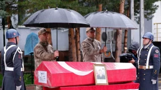 Şehit karakol komutanı törenle memleketine uğurlandı