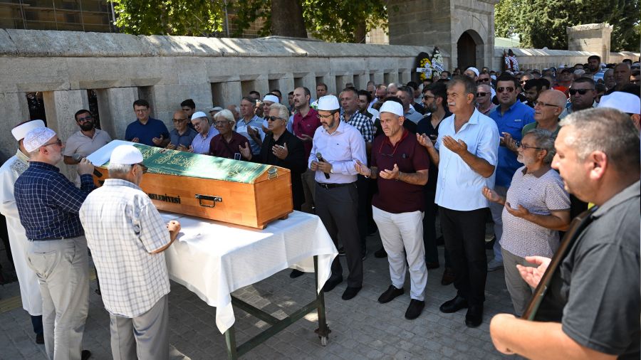 Selimiye'nin 'Beyaz imamı', Selimiye'den uğurlandı