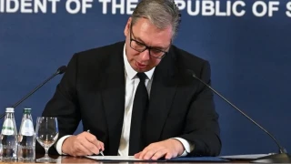 S�rbistan Cumhurba�kan� Vucic istifa etti