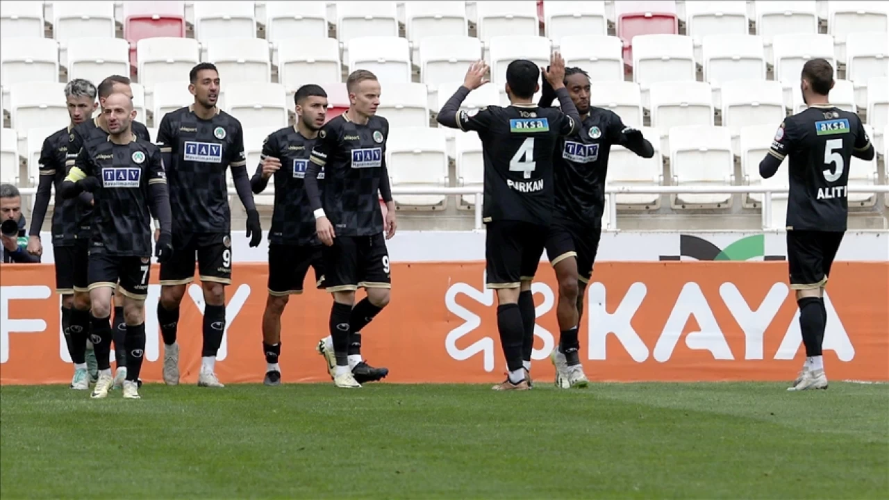 Sivasporun ykseliini Alanyaspor durdurdu