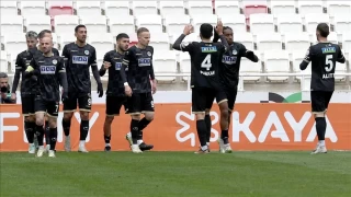 Sivasporun ykseliini Alanyaspor durdurdu