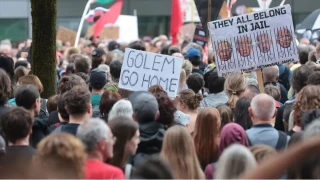 Slovenya'da binlerce kişi, İsrail'in büyükelçilik açmasını protesto etti