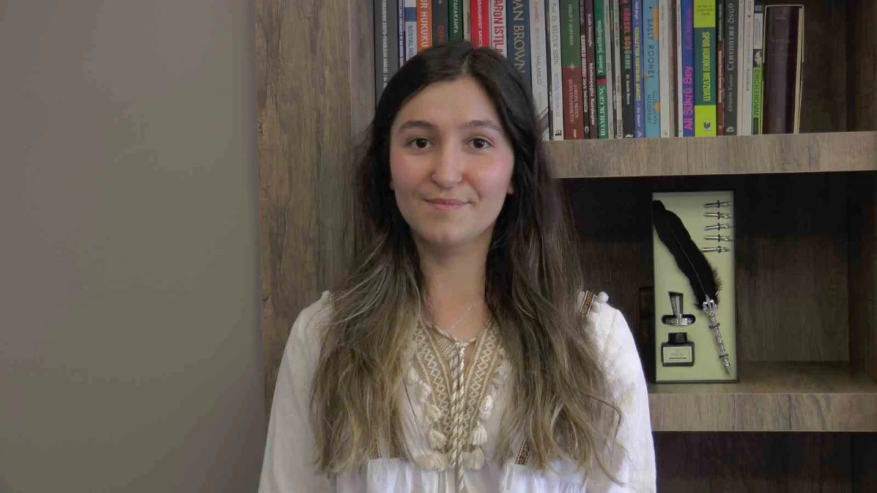 Sosyal medyada 'kayda' dikkat: 1 ile 3 y�l aras�nda cezas� var