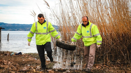 Su seviyesi gerileyen Sapanca Gl'nden bakn neler kt