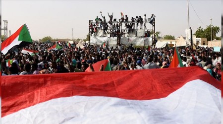 Sudan'da sular durulmuyor