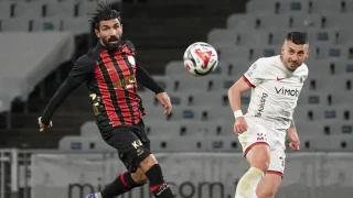 S�per Lig'de k�mede kalma yar���nda heyecan dorukta
