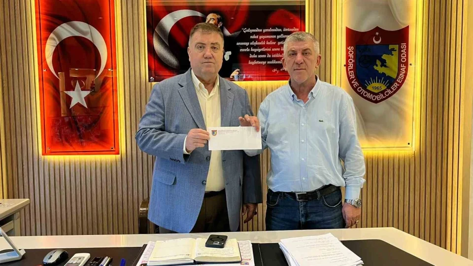Taksici 920 lira beklerken hesab�nda servet g�rd�