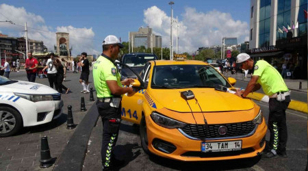 Taksim'de ticari taksi denetiminde ceza yağdı