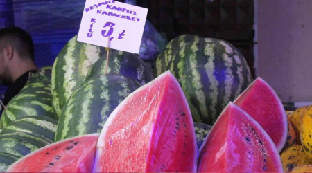 Tarlada 80 kuruşa düştü, tezgahta 4-5 lira