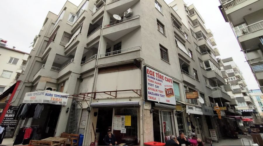 Tatile gitti�i zannedilen kad�n�n cesedi sand�kta bulundu