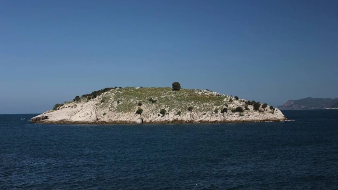 Tavşan Adası: Amasra’nın tarih ve doğa dolu adası