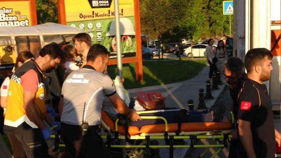 Tavuklu pilav yiyen 20 kişi hastanelik oldu