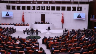 TBMM, 6 Ekim Salı günü çalışmalarına başlayacak. Genel Kurul’da Türk Kızılay Kanunu Teklifi ele alınırken, TCMB Başkanı Fatih Karahan da Plan ve Bütçe Komisyonu’nda sunum yapacak