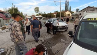 Tokat'ta kamyonetle otomobil kafa kafaya çarpıştı: 1 ölü
