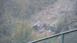 Toprak altında kalan anne ve oğlunu arama çalışmaları yeniden başladı